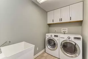 1499 Deer Pointe Dr, South Elgin, IL 60177 - Photo 32