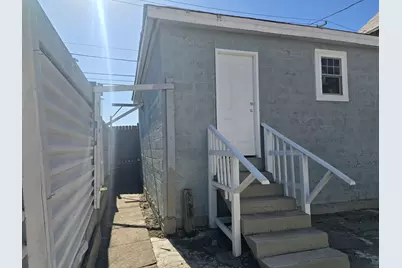 2855 W 25th Place, Chicago, IL 60623 - Photo 32