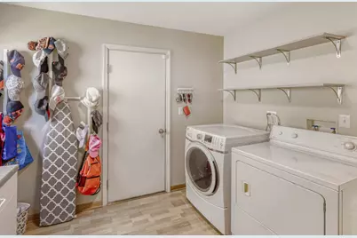 208 Frisco Court, Bloomingdale, IL 60108 - Photo 14