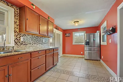 401 S Pierpont Avenue, Rockford, IL 61102 - Photo 4