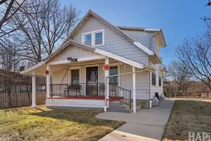 401 S Pierpont Ave, Rockford, IL 61102 - Photo 1