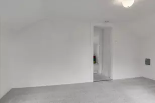 806 W Market St, Bloomington, IL 61701 - Photo 20