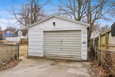 806 W Market Street, Bloomington, IL 61701 - Photo 22
