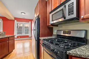 219 N Oak Park Ave, Oak Park, IL 60302 - Photo 8