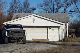 5320 175th St, Tinley Park, IL 60477 - Photo 4