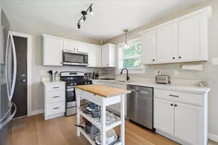 206 E Irving St, Normal, IL 61761 - Photo 10