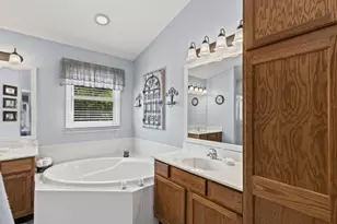 135 Arquilla Dr, Algonquin, IL 60102 - Photo 22