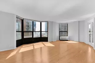 899 S Plymouth Ct, Chicago, IL 60605 - Photo 2