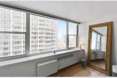 4250 N Marine Drive #1729, Chicago, IL 60613 - Photo 22