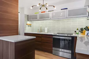 4250 N Marine Dr, Chicago, IL 60613 - Photo 16