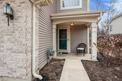 560 Lancaster Drive, Pingree Grove, IL 60140 - Photo 2