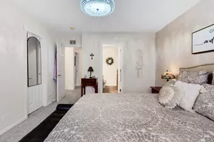 560 Lancaster Dr, Pingree Grove, IL 60140 - Photo 12