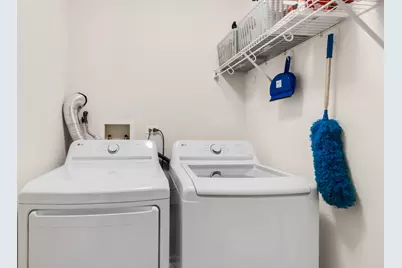 560 Lancaster Drive, Pingree Grove, IL 60140 - Photo 16