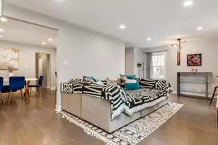 272 Prospect Ave, Wood Dale, IL 60191 - Photo 8