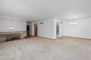 668 Londonberry Ln, Bolingbrook, IL 60440 - Photo 8