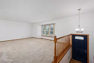 668 Londonberry Ln, Bolingbrook, IL 60440 - Photo 4