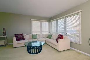 8926 Oak Park Ave, Morton Grove, IL 60053 - Photo 6