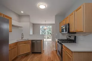 134 Woodview Ct, Glen Ellyn, IL 60137 - Photo 8