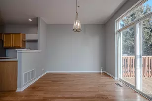 134 Woodview Ct, Glen Ellyn, IL 60137 - Photo 6