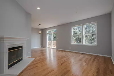 134 Woodview Court #134, Glen Ellyn, IL 60137 - Photo 2