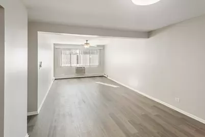 705 S Milwaukee Avenue #111, Libertyville, IL 60048 - Photo 4