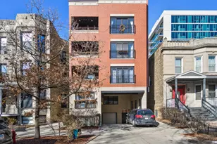 830 W Bradley Pl, Chicago, IL 60613 - Photo 1