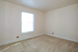 511 Eagle Ct, Schaumburg, IL 60194 - Photo 14