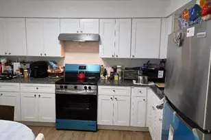 10 Arrowhead Dr, Algonquin, IL 60102 - Photo 2