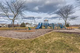 3033 Anton Cir, Aurora, IL 60504 - Photo 48