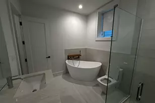 4243 N Damen Ave, Chicago, IL 60618 - Photo 16