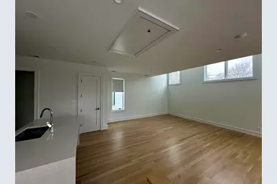 4243 N Damen Avenue #CH, Chicago, IL 60618 - Photo 8