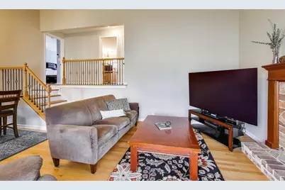 713 S William Street, Mount Prospect, IL 60056 - Photo 2