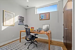 2910 N Sheffield Ave, Chicago, IL 60657 - Photo 18