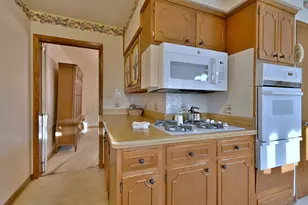 6153 N Lenox Ave, Chicago, IL 60646 - Photo 10