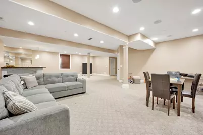 2323 Douglas Avenue, Des Plaines, IL 60018 - Photo 28