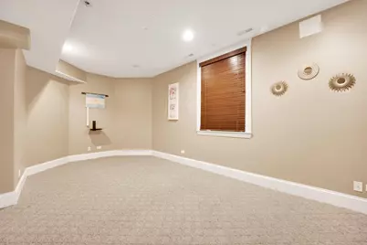 2323 Douglas Avenue, Des Plaines, IL 60018 - Photo 24