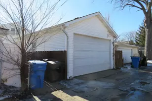 6948 W Wellington Ave, Chicago, IL 60634 - Photo 48