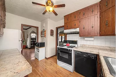 233 S Raynor Avenue, Joliet, IL 60436 - Photo 8