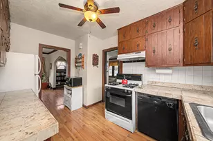 233 S Raynor Ave, Joliet, IL 60436 - Photo 8