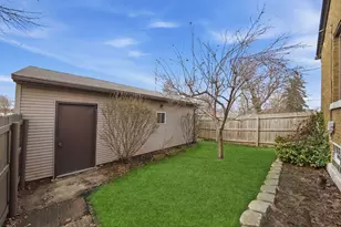 233 S Raynor Ave, Joliet, IL 60436 - Photo 22