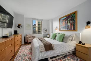 525 W Hawthorne Pl, Chicago, IL 60657 - Photo 14