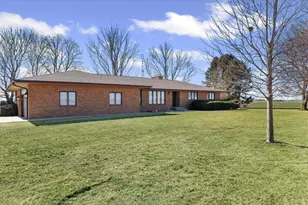 36215 E 200 North Rd, Bellflower, IL 62174 - Photo 46