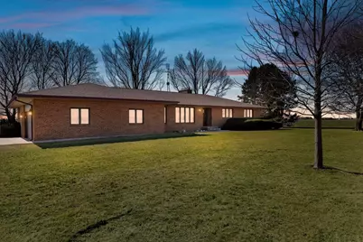36215 E 200 North Road, Bellflower, IL 62174 - Photo 2