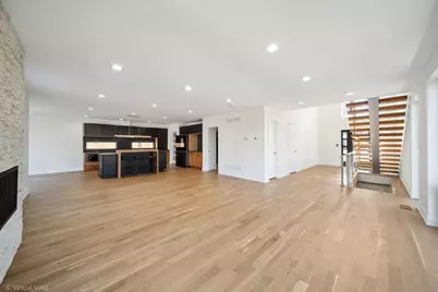 1752 Maclean Court, Glenview, IL 60025 - Photo 8