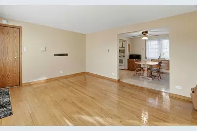 5850 W 55th Street #3F, Chicago, IL 60638 - Photo 2