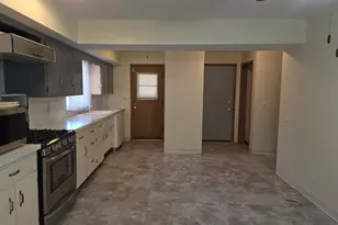 2104 Delcy Dr, Rockford, IL 61107 - Photo 8