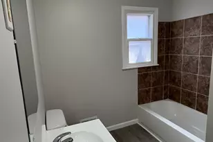 689 Country Club Dr, Kankakee, IL 60901 - Photo 8