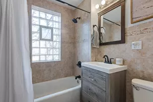 7140 S Eberhart Ave, Chicago, IL 60619 - Photo 22