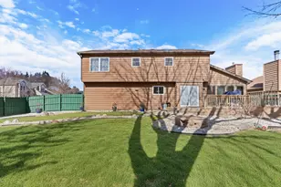 4339 Crabtree Ct, Gurnee, IL 60031 - Photo 36