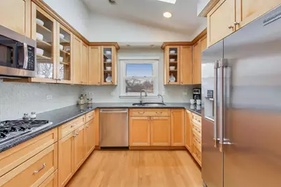 1421 Hemlock Knoll Terrace, Northbrook, IL 60062 - Photo 8